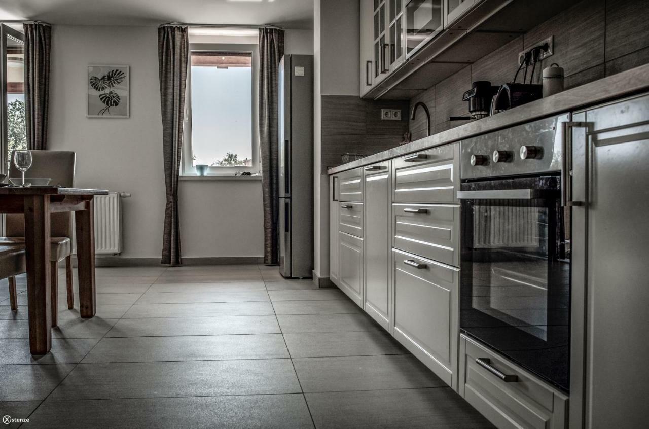 Aranymandula Apartmanok バラトンアカリ エクステリア 写真